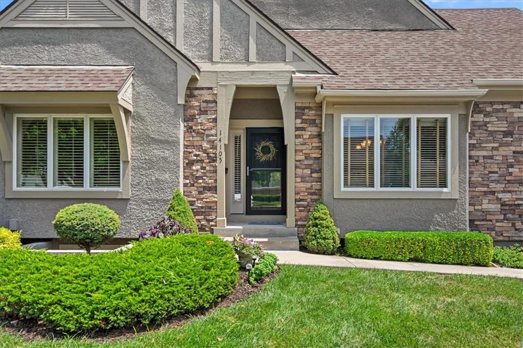 Listing Photo MLS #HMS2563784