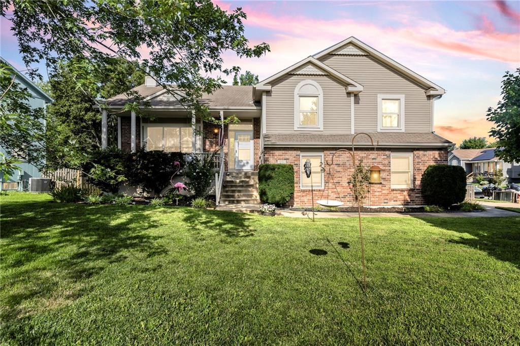 Listing Photo MLS #HMS2563939
