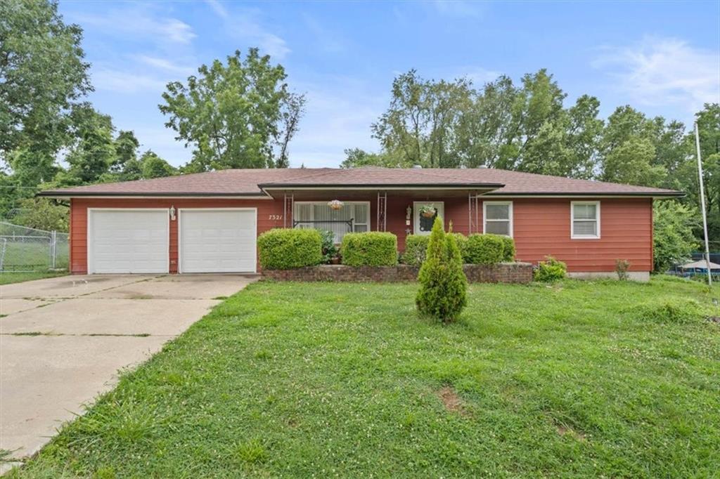 Listing Photo MLS #HMS2563940