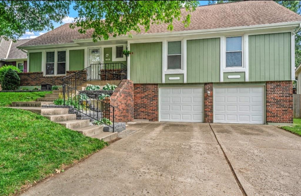 Listing Photo MLS #HMS2563961