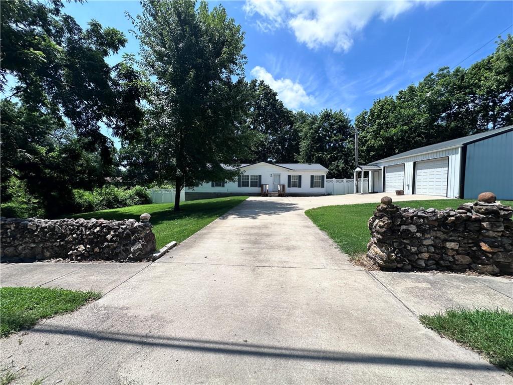 Listing Photo MLS #HMS2563980