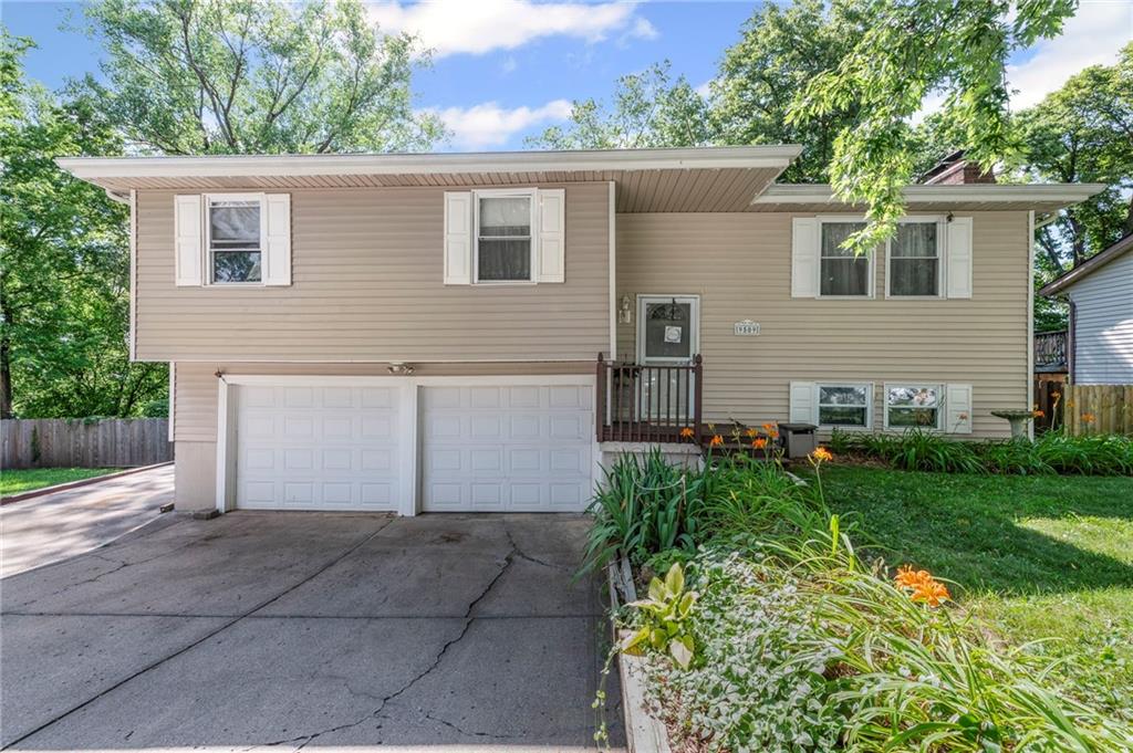 Listing Photo MLS #HMS2563998