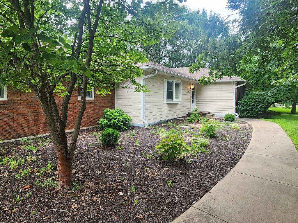 Listing Photo MLS #HMS2564031