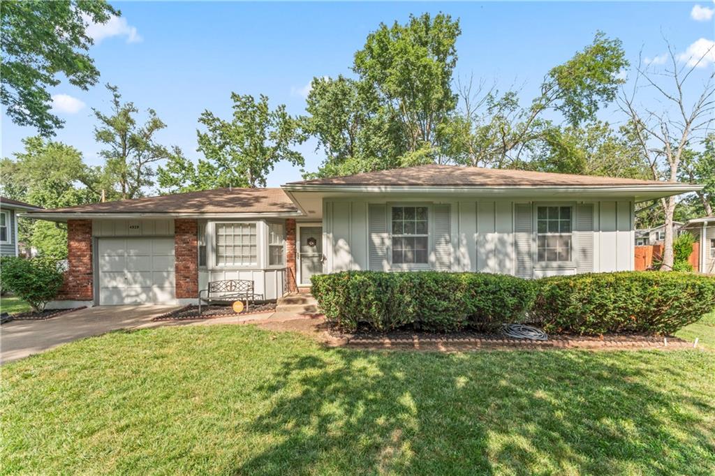 Listing Photo MLS #HMS2564032