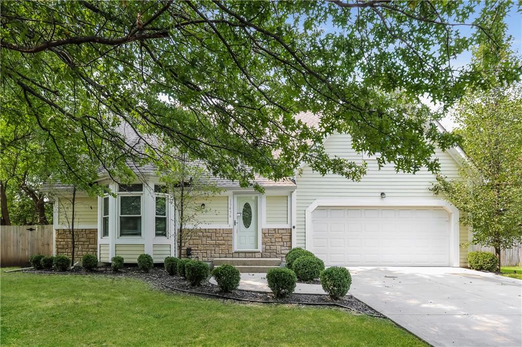 Listing Photo MLS #HMS2564081