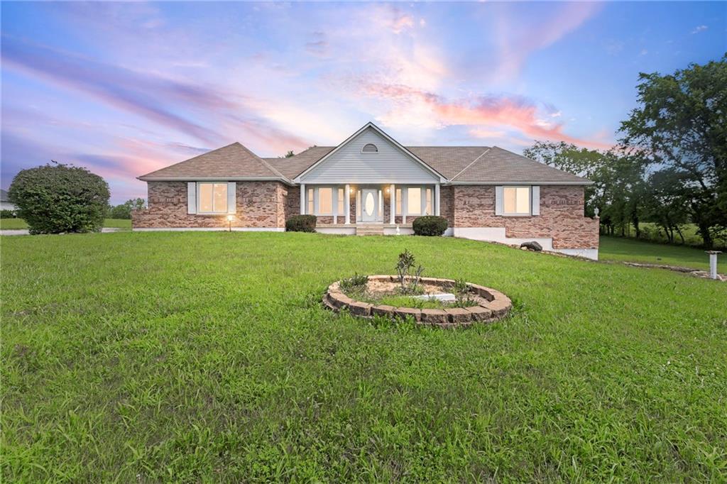 Listing Photo MLS #HMS2564091