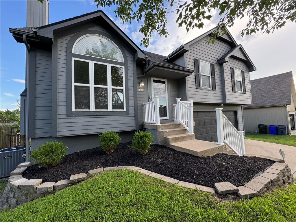 Listing Photo MLS #HMS2564094