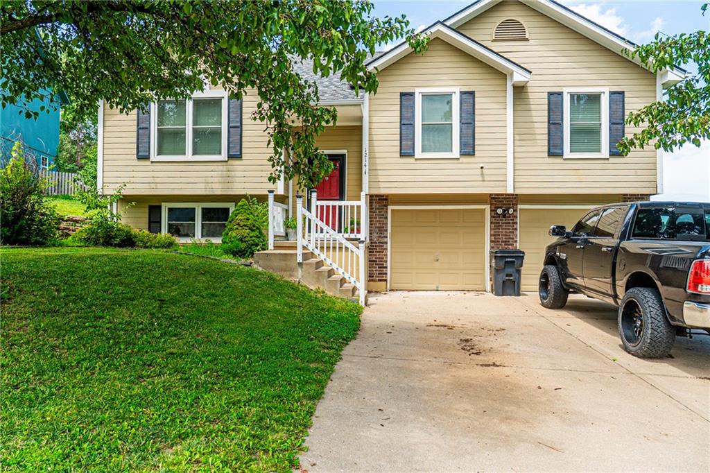 Listing Photo MLS #HMS2564126