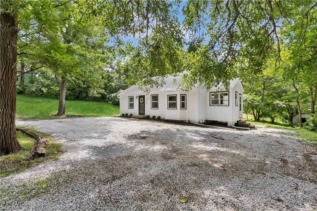 Listing Photo MLS #HMS2564307