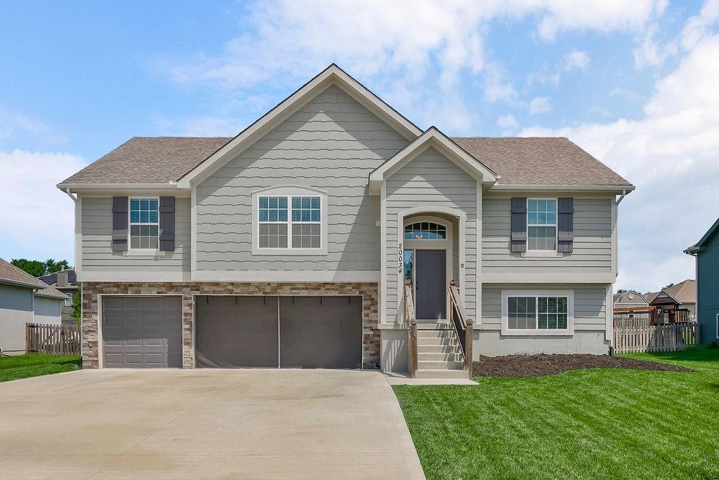 Listing Photo MLS #HMS2564507