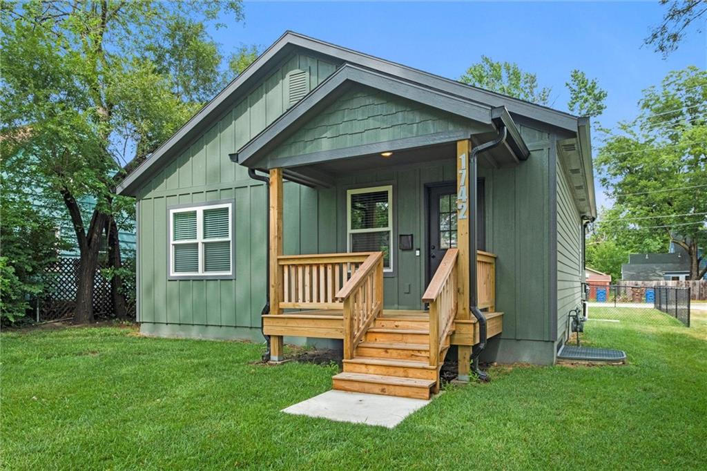 Listing Photo MLS #HMS2564920