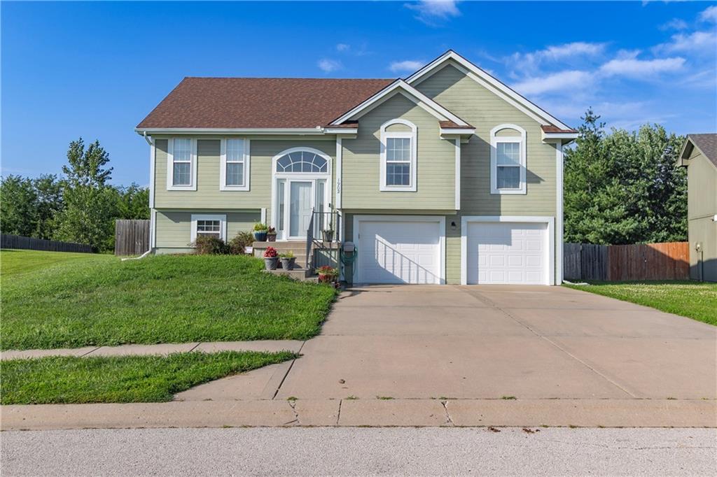 Listing Photo MLS #HMS2565139