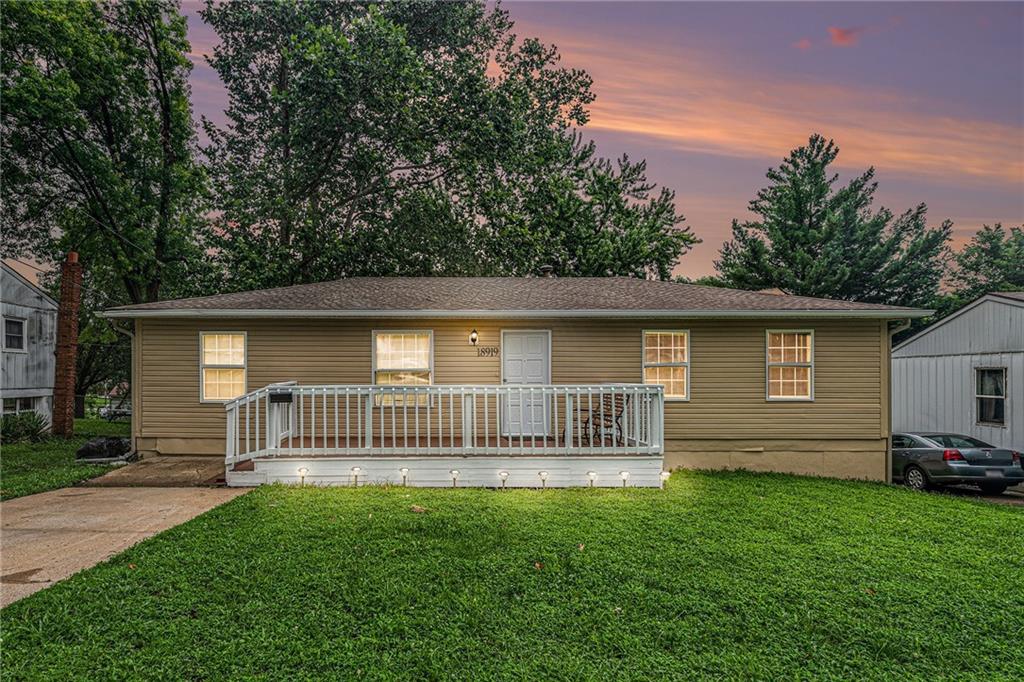 Listing Photo MLS #HMS2565182