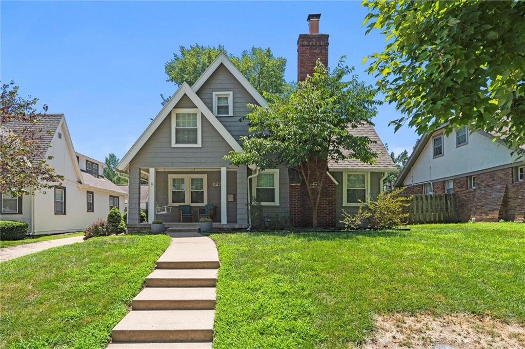 Listing Photo MLS #HMS2565201