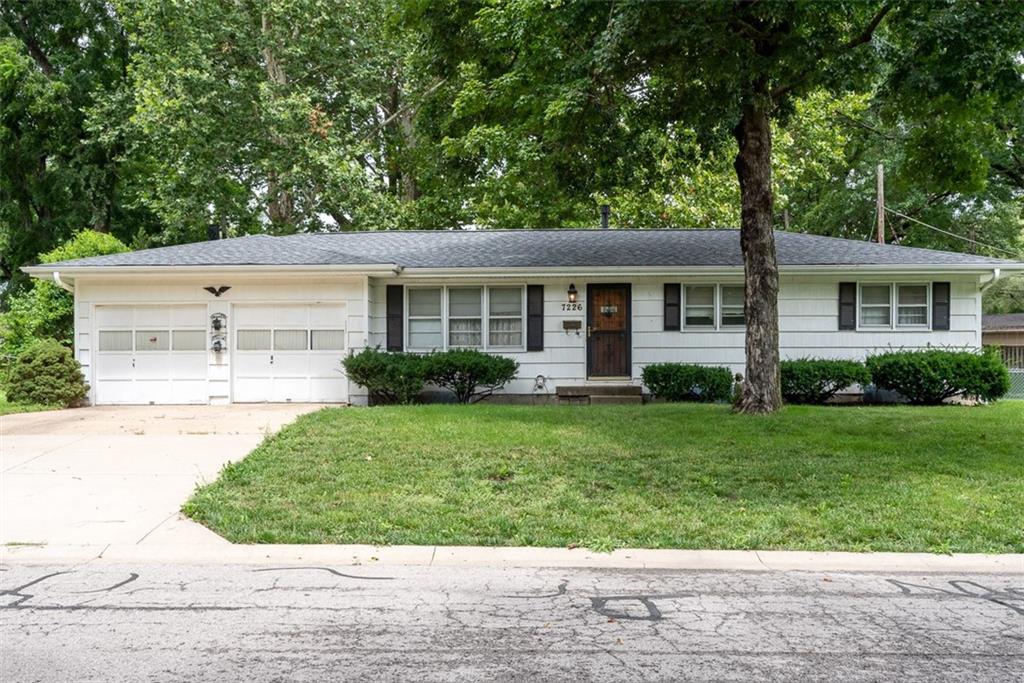 Listing Photo MLS #HMS2565206
