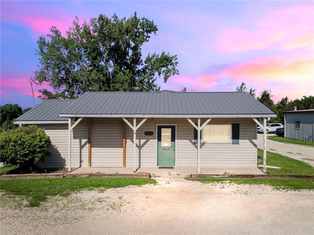 Listing Photo MLS #HMS2565254