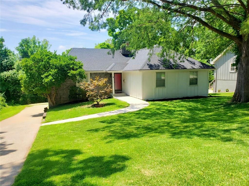 Listing Photo MLS #HMS2565317