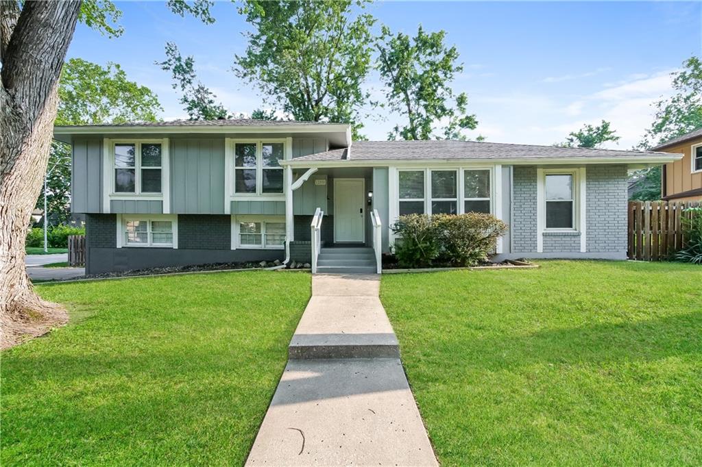 Listing Photo MLS #HMS2565401