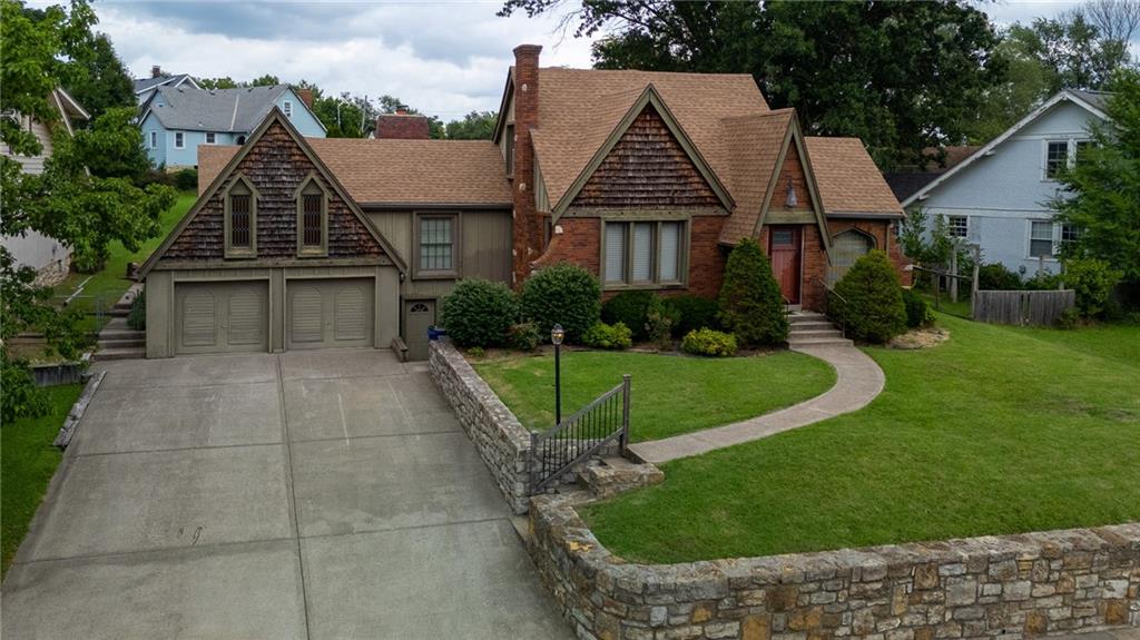 Listing Photo MLS #HMS2565417