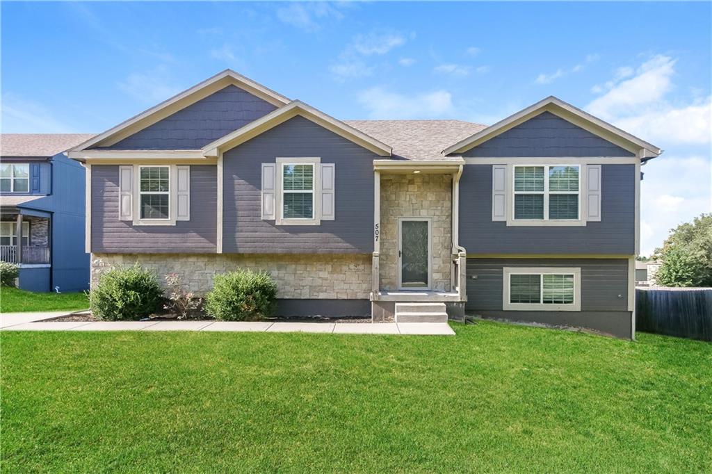 Listing Photo MLS #HMS2565461