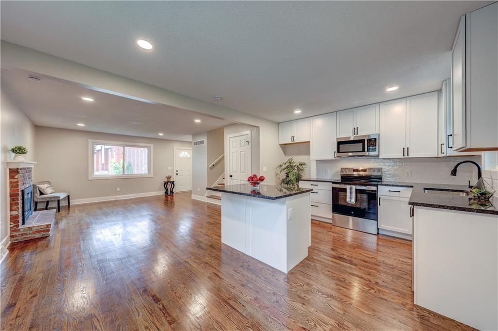 Listing Photo MLS #HMS2565534