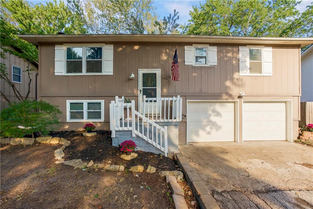 Listing Photo MLS #HMS2565545