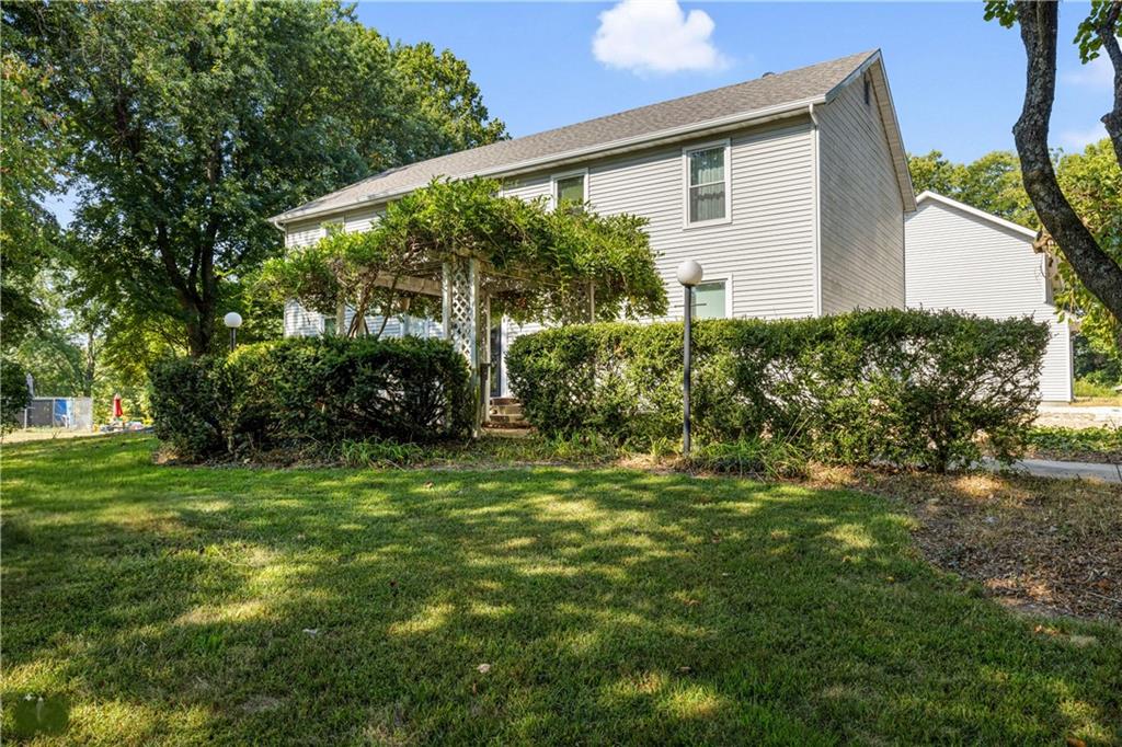 Listing Photo MLS #HMS2565556