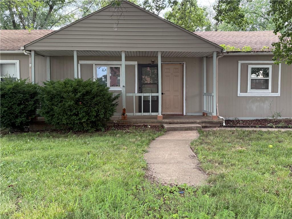 Listing Photo MLS #HMS2565580