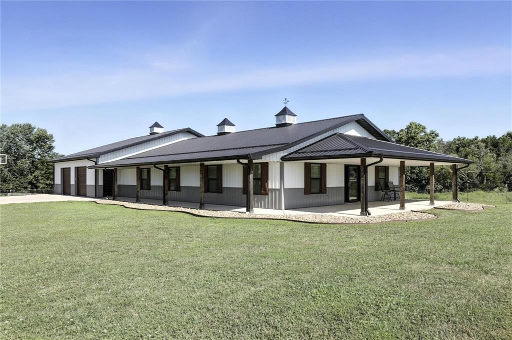 Listing Photo MLS #HMS2565597