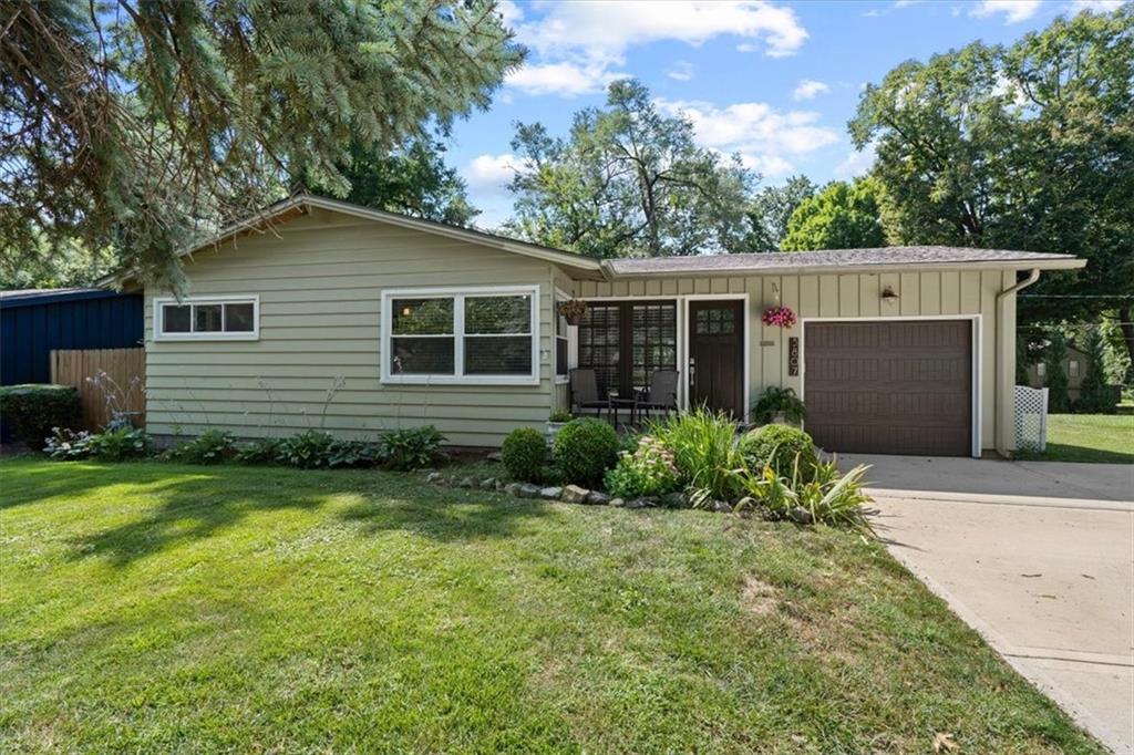 Listing Photo MLS #HMS2565600