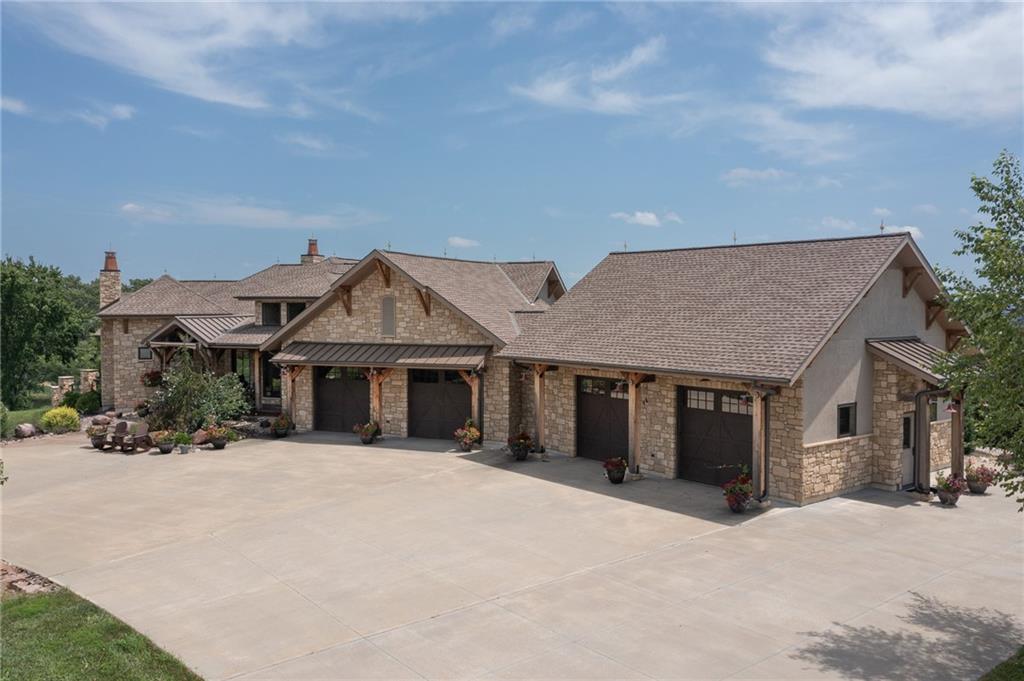 Listing Photo MLS #HMS2565602