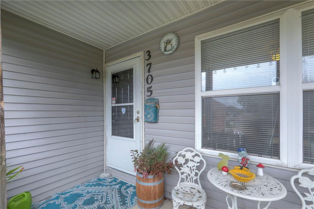 Listing Photo MLS #HMS2565636