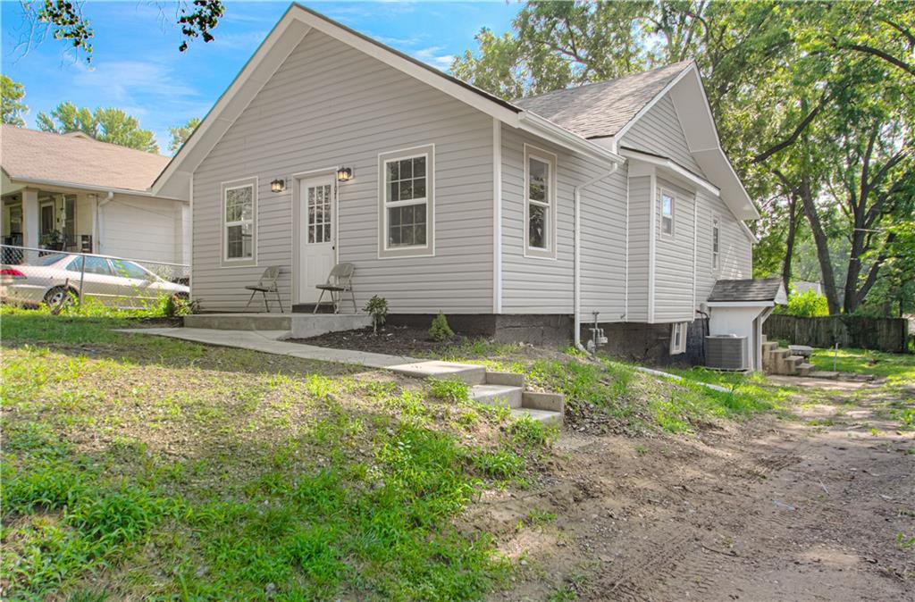 Listing Photo MLS #HMS2565642