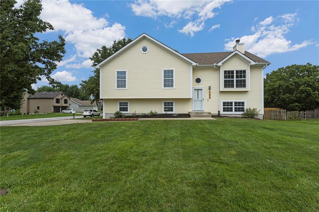 Listing Photo MLS #HMS2565666