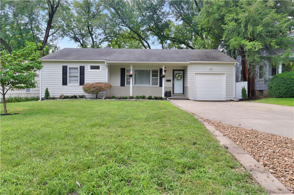 Listing Photo MLS #HMS2565689