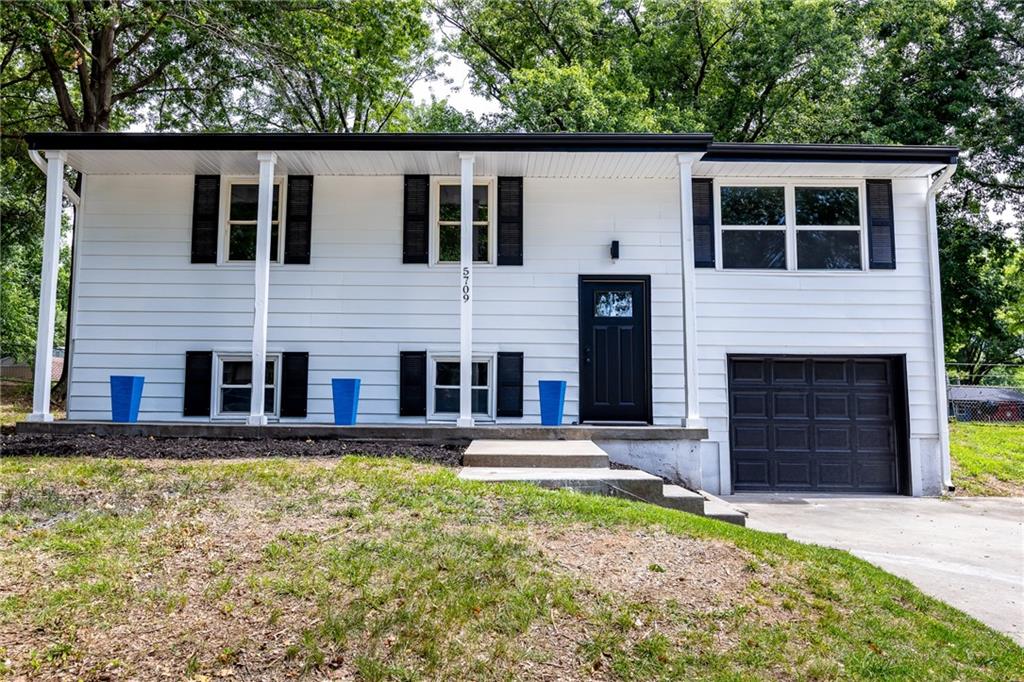 Listing Photo MLS #HMS2565704