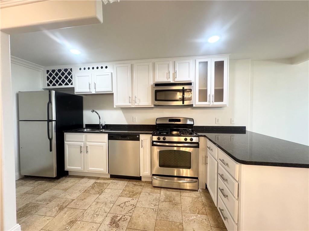 Listing Photo MLS #HMS2565708