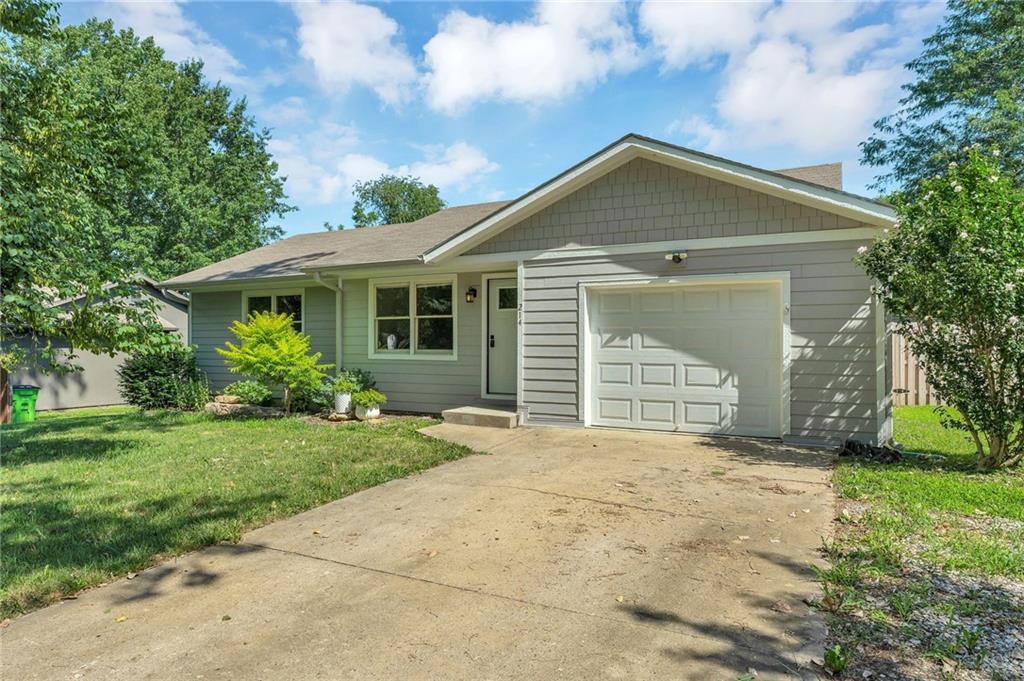 Listing Photo MLS #HMS2565868