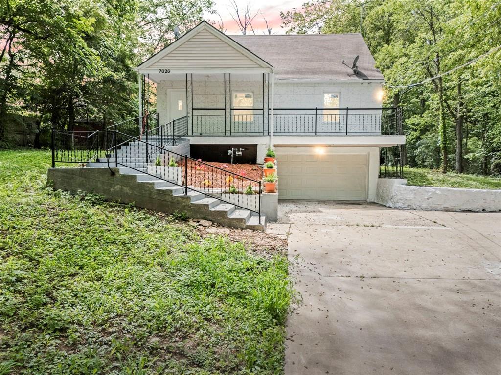 Listing Photo MLS #HMS2565873