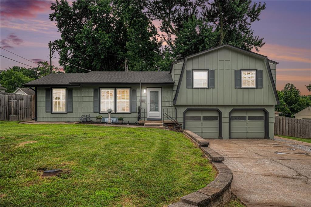 Listing Photo MLS #HMS2565875