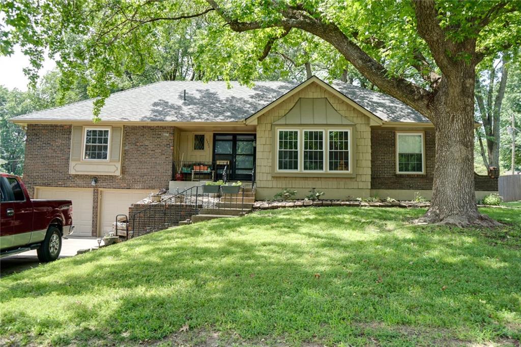 Listing Photo MLS #HMS2565883