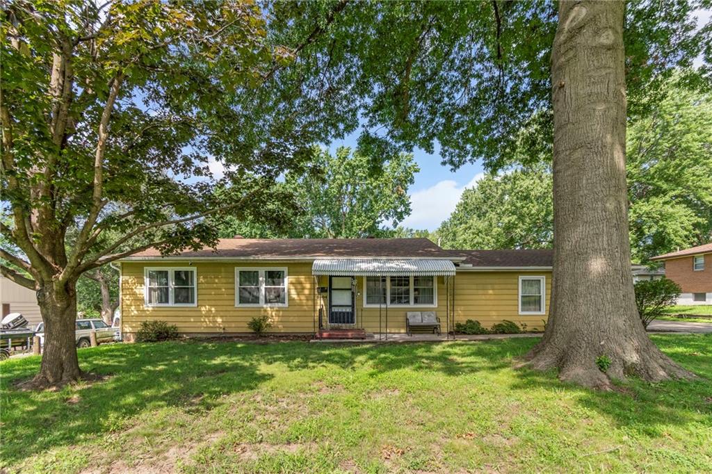 Listing Photo MLS #HMS2565918