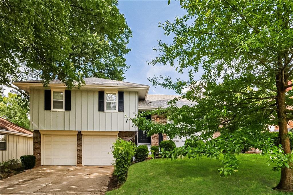 Listing Photo MLS #HMS2565954