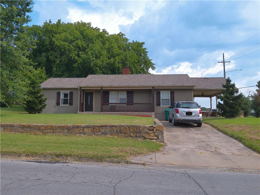 Listing Photo MLS #HMS2565976