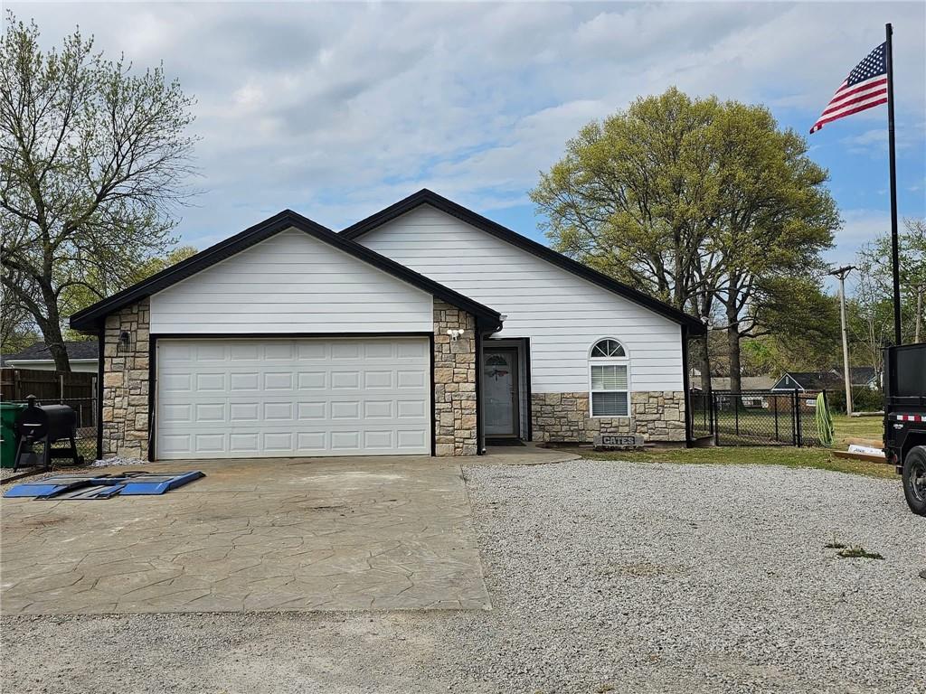 Listing Photo MLS #HMS2565987