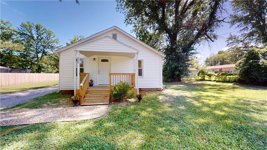 Listing Photo MLS #HMS2566033