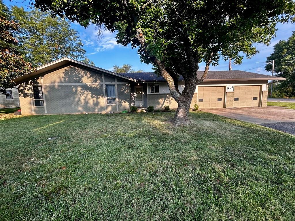 Listing Photo MLS #HMS2566074