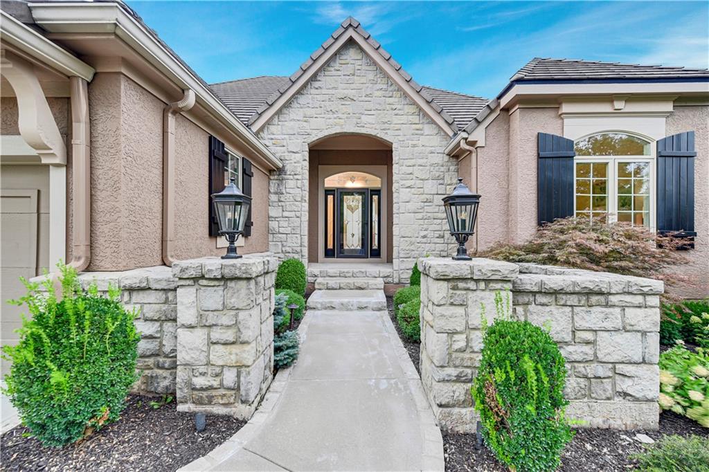 Listing Photo MLS #HMS2566076