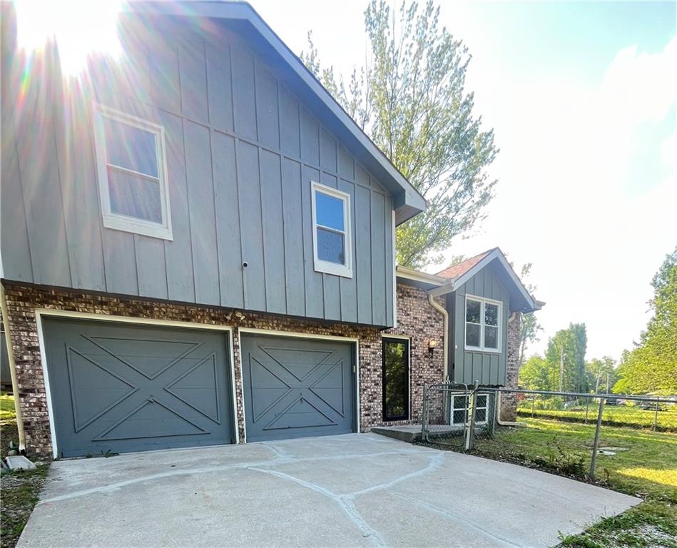 Listing Photo MLS #HMS2566169