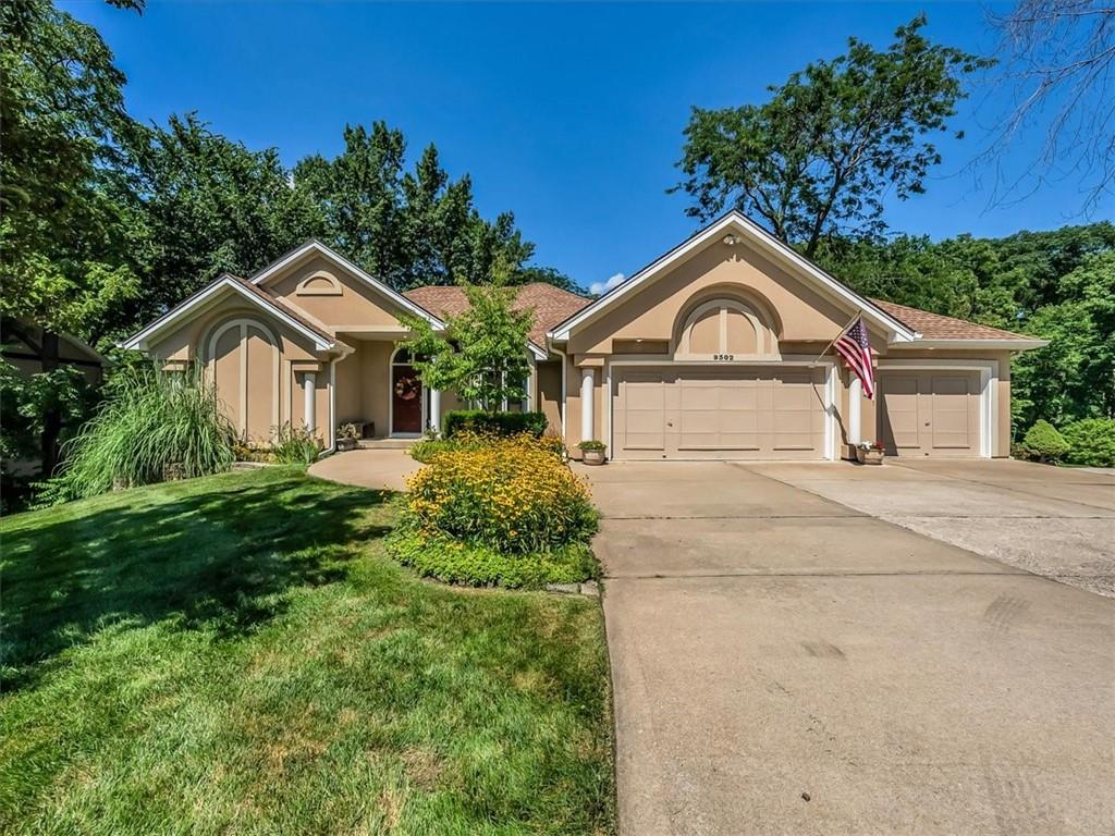 Listing Photo MLS #HMS2566173
